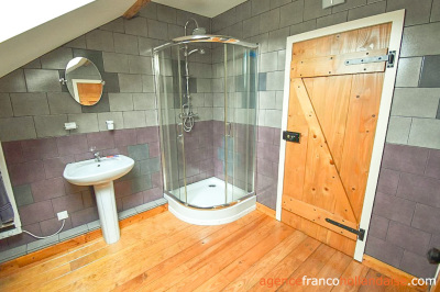 Charming house with guest accommodation