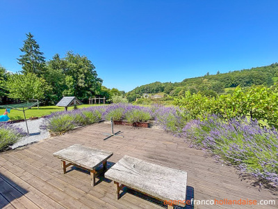 Charming house with guest accommodation