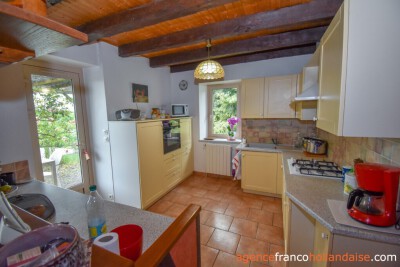 5-bedroom villa with swimming pool and almost 2 acres 