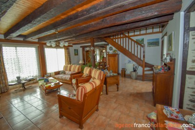 5-bedroom villa with swimming pool and almost 2 acres 