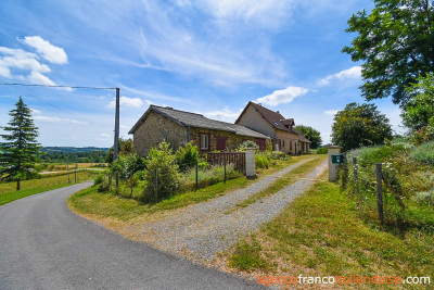 5-bedroom villa with swimming pool and almost 2 acres 
