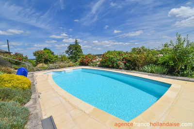 5-bedroom villa with swimming pool and almost 2 acres 