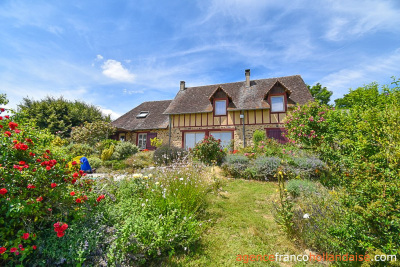 5-bedroom villa with swimming pool and almost 2 acres 