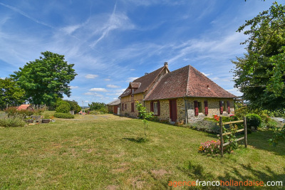 5-bedroom villa with swimming pool and almost 2 acres 