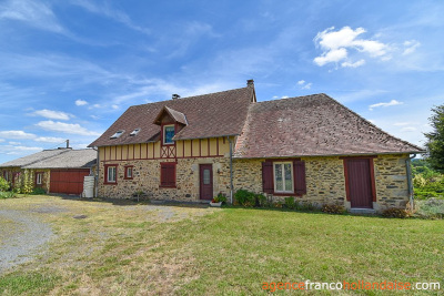 5-bedroom villa with swimming pool and almost 2 acres 