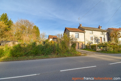 Investment 3-bed town house and 1/2 acre