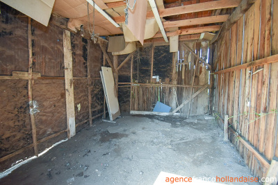 Investment 3-bed town house and 1/2 acre