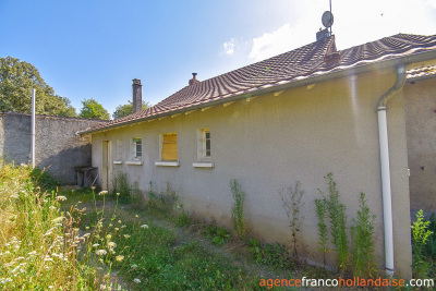 Investment 3-bed town house and 1/2 acre