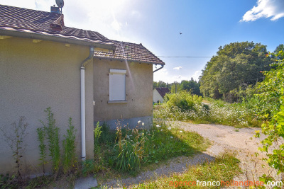 Investment 3-bed town house and 1/2 acre