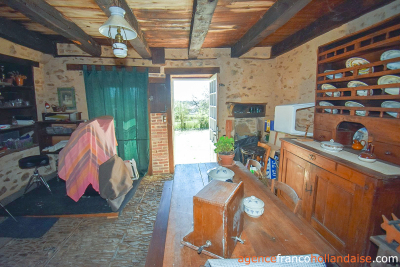 House with barns, swimming pool and close to 4 acres