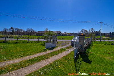 House with barns, swimming pool and close to 4 acres