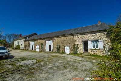 House with barns, swimming pool and close to 4 acres