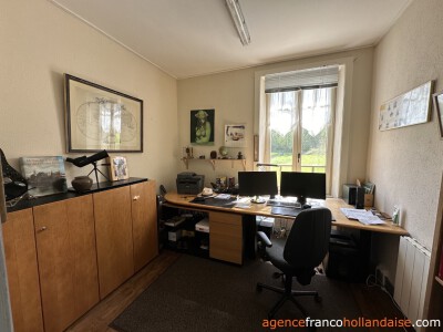 Little domaine on 8.6 acres 