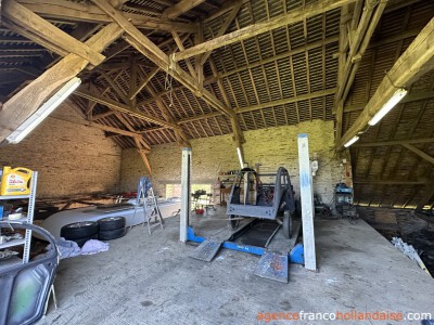 Little domaine on 8.6 acres 