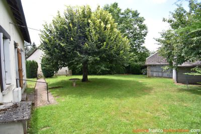 Village house close to amenities