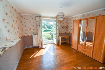 Solidly built, comfortable and ready to move into