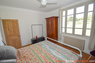Ready to move in, bright and beautiful views