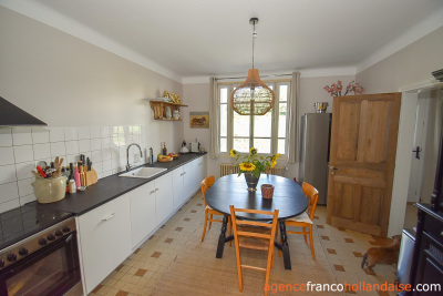 Ready to move in, bright and beautiful views
