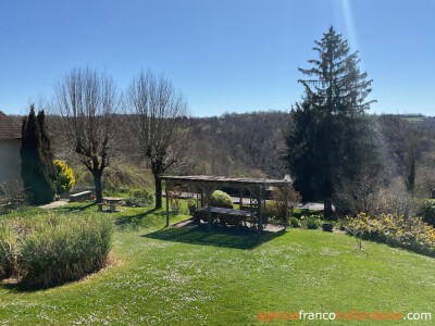 Comfort, nature and views