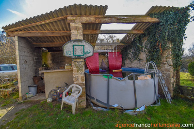 Nice living space and lots of rooms