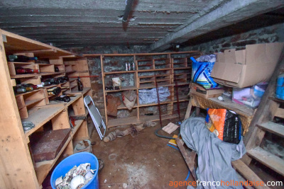 Nice living space and lots of rooms