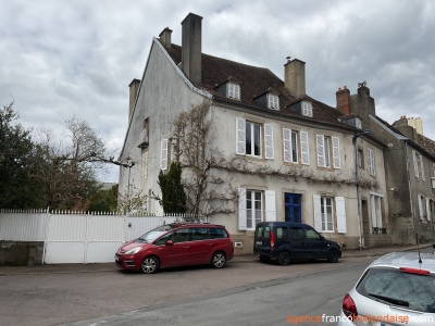 Romantic double house from 1800