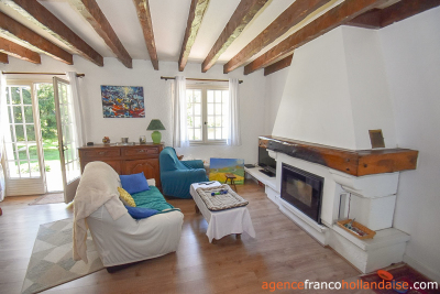 A gem with its lake and 2,7 acres