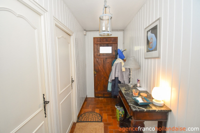 A gem with its lake and 2,7 acres
