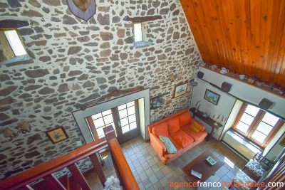 Beautiful, quiet stone property with land