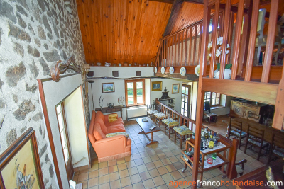Beautiful, quiet stone property with land