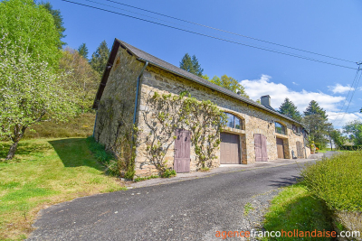 Beautiful, quiet stone property with land