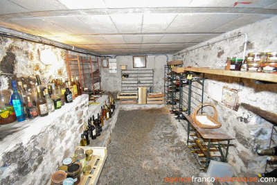 Beautiful, quiet stone property with land