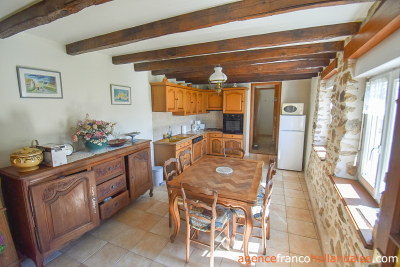 Beautiful, quiet stone property with land