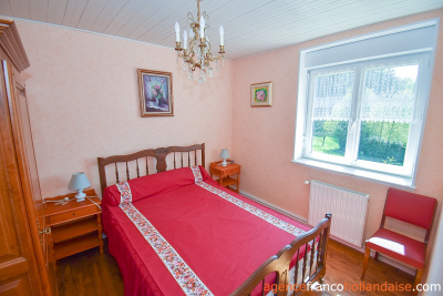 Beautiful, quiet stone property with land