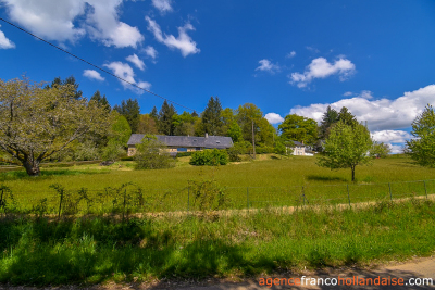 Beautiful, quiet stone property with land