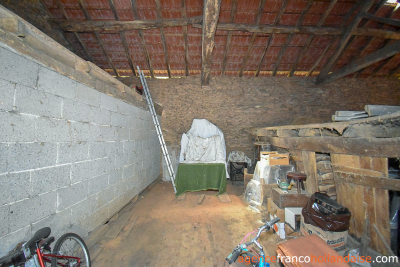 No neighbours, an old mill and 7.5 hectares (18 ½ acres)
