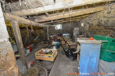 No neighbours, an old mill and 7.5 hectares (18 ½ acres)