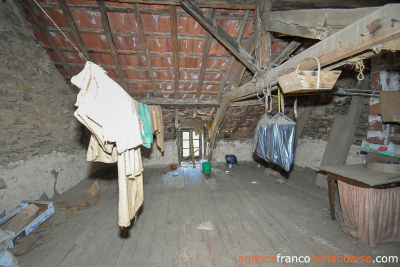 No neighbours, an old mill and 7.5 hectares (18 ½ acres)