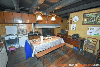 No neighbours, an old mill and 7.5 hectares (18 ½ acres)