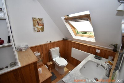 Tastefully renovated peaceful location