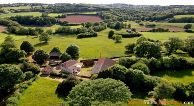 Ensemble with 36,5 acres
