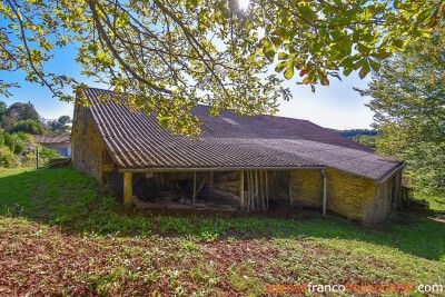 Ensemble with 36,5 acres