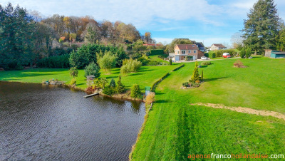 Country house with park & ​​lake